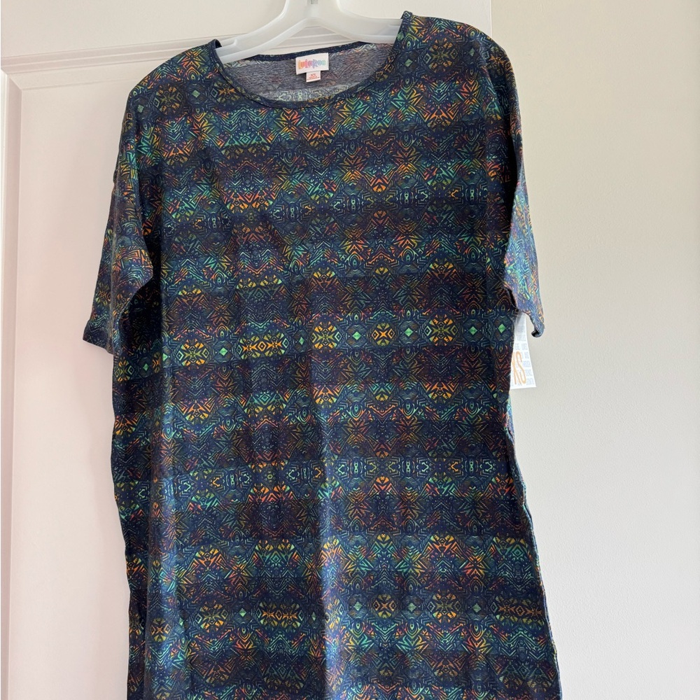 LuLaRoe Multicolor Geometric Irma T Size XS
